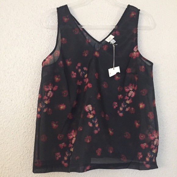 a new day Tops - 🎈4/$20 A New Day Sheer Floral Top